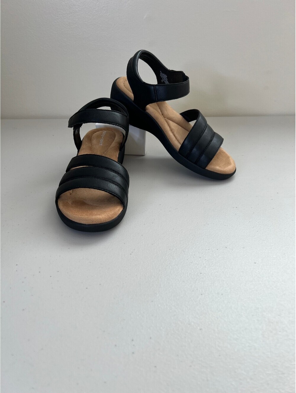 Easy Spirit Women S Kenton3 Wedge Sandal Black 6.5